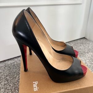 Christian Louboutin Very Prive 120 Kid Black and Red Peep-Toe Heels